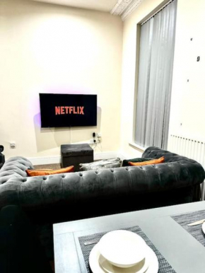 NEW Luxury City Centre 2 Bedroom 2 Bathroom Apartment